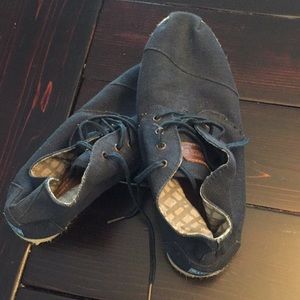 Men’s Toms Navy Blue size 11.5 (never worn)